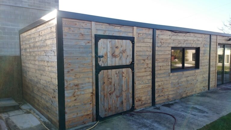 Club house pour centre équestre ou écuries