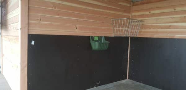 Panneau bakélisé 2300 x 1250 x 15 mm pour intérieur de box à cheval