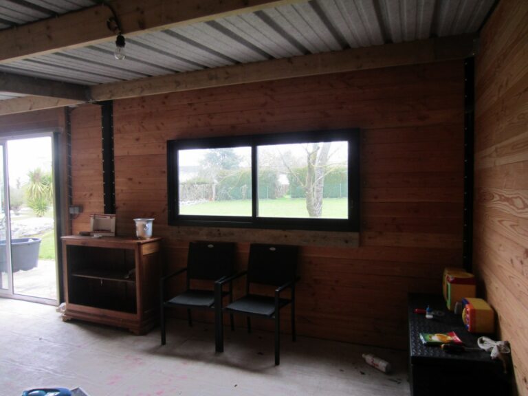Club house sur mesure en bois Douglas 48 mm LCI Cheval