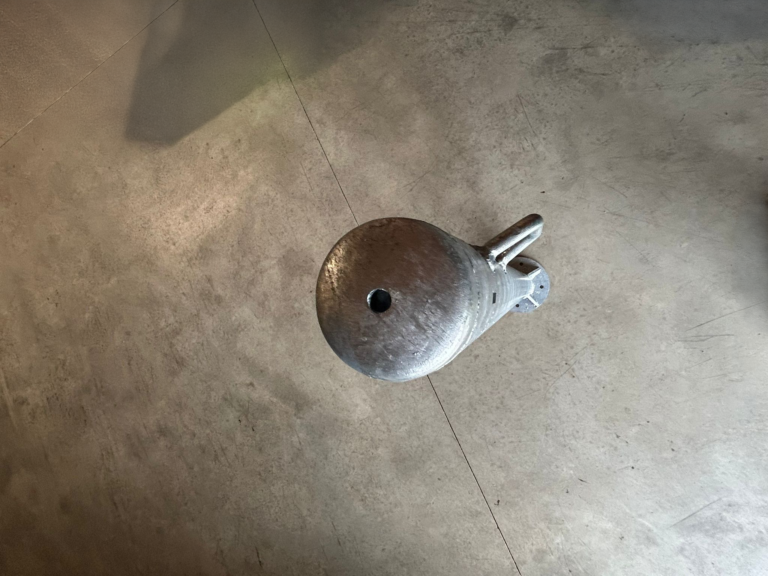 Poteau d'attache pour chevaux