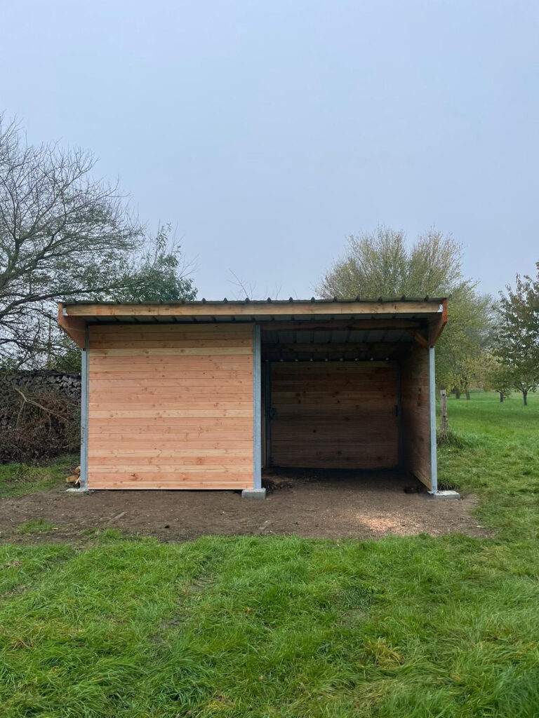 Abri avec retour qualité pro pour chevaux